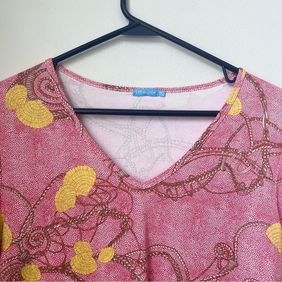 J. McLaughlin Catalina Cloth Red Rope & Shells Stretch V Neck Shirt Size Medium - Picture 3 of 5